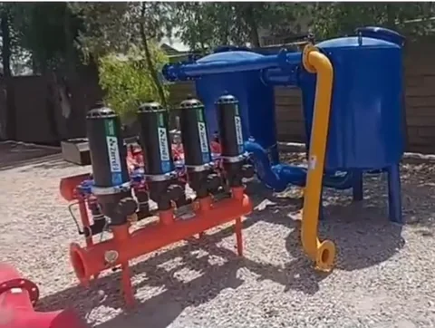 آرایش فیلترهای دیسکی روی کلکتور ایستگاه کنترل مرکزی آبیاری